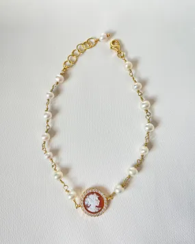 CLASSIC CAMEO BRACELET